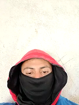 Feertorres  online show from February 4, 2026, 5:08 pm