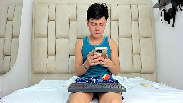 Felipe Cold online show from October 11, 2025, 2:01 am