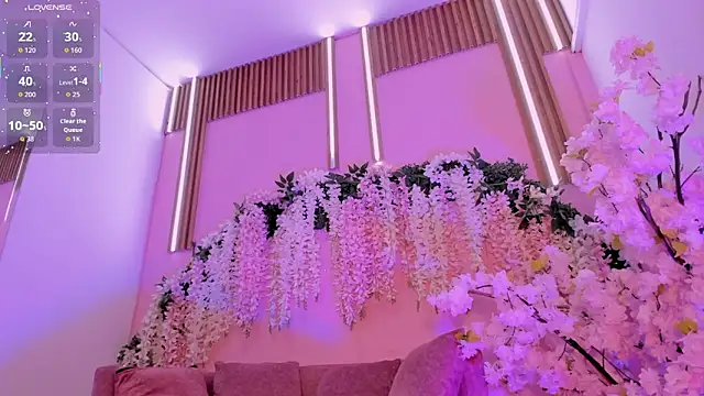 ThiccyLexxy online show from November 25, 2025, 12:05 pm