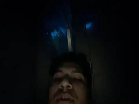 saumon3022 online show from April 28, 2026, 8:57 pm