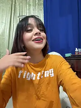 Clara Luu online show from June 17, 2026, 2:22 am