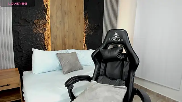 Clara Luu online show from October 11, 2025, 2:45 am