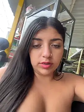 Isaa-Sweet online show from December 4, 2025, 8:19 pm