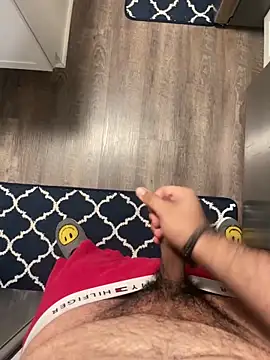 Snapshot of YoungBBCMilker chatting on October 8, 2025, 3:08 am YoungBBCMilker online show from October 8, 2025, 3:08 am