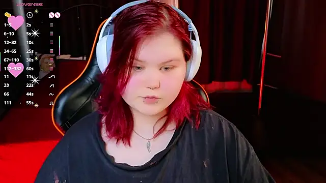 fillisfox  online show from March 22, 2026, 11:45 am