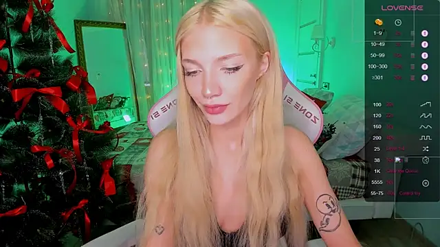 AnyaTaylor  online show from December 20, 2025, 6:27 am