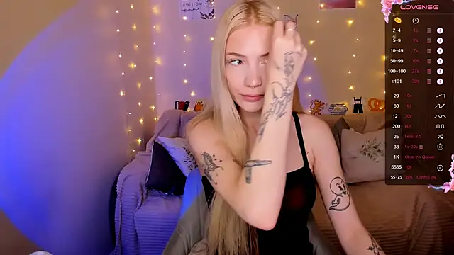 AnyaTaylor  online show from September 26, 2025, 2:18 am