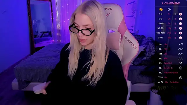 AnyaTaylor  online show from April 25, 2026, 2:25 am