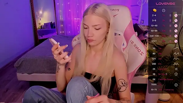 AnyaTaylor  online show from June 14, 2026, 8:37 am