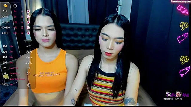 bellamoonlightX online show from December 14, 2025, 8:31 am