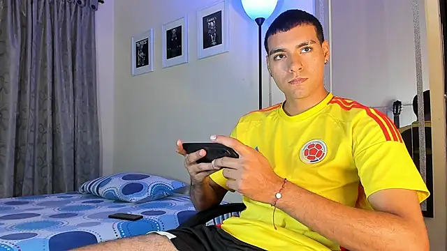 Snapshot of TeamPorn_19 chatting on November 20, 2025, 3:40 am TeamPorn 19 online show from November 20, 2025, 3:40 am