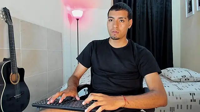 Snapshot of TeamPorn_19 chatting on October 23, 2025, 5:39 am TeamPorn 19 online show from October 23, 2025, 5:39 am