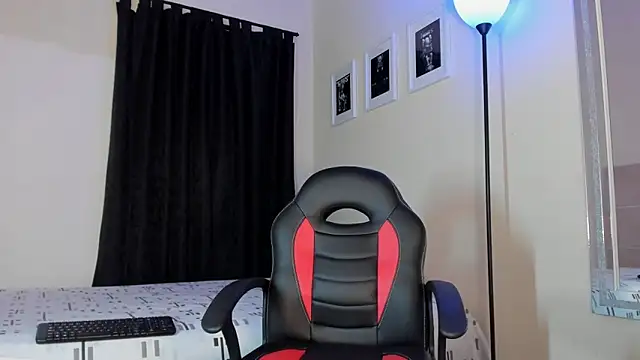 Snapshot of TeamPorn_19 chatting on November 6, 2025, 2:48 am TeamPorn 19 online show from November 6, 2025, 2:48 am