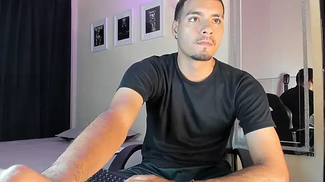 Snapshot of TeamPorn_19 chatting on January 5, 2026, 8:23 pm TeamPorn 19 online show from January 5, 2026, 8:23 pm