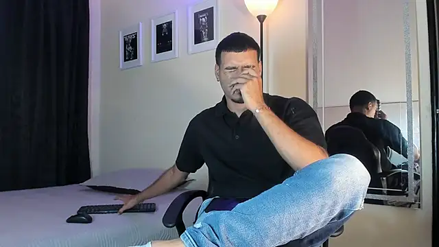 Snapshot of TeamPorn_19 chatting on January 7, 2026, 12:15 am TeamPorn 19 online show from January 7, 2026, 12:15 am