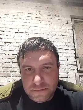 Snapshot of Ivandovxxxl_1010 chatting on January 19, 2026, 3:54 am Ivandovxxxl 1010 online show from January 19, 2026, 3:54 am