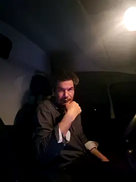 twitshe online show from February 22, 2026, 8:10 pm