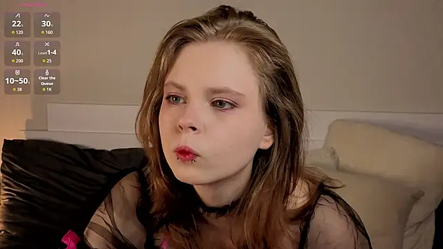 JulietteRain online show from May 2, 2026, 7:08 pm