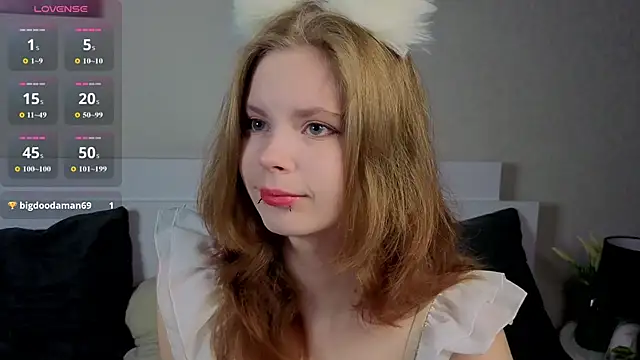 Snapshot of JulietteRain chatting on June 27, 2026, 8:04 pm JulietteRain online show from June 27, 2026, 8:04 pm