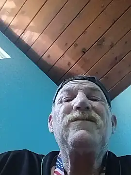 Snapshot of Rootpass222 chatting on July 15, 2026, 9:11 pm Rootpass222 online show from July 15, 2026, 9:11 pm