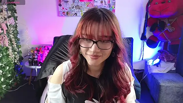 MiaVelvetDoll online show from July 16, 2026, 2:14 pm