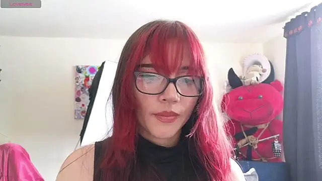 MiaVelvetDoll online show from June 13, 2026, 2:48 pm