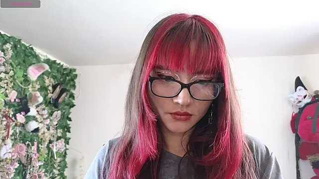 MiaVelvetDoll online show from July 29, 2026, 1:54 pm
