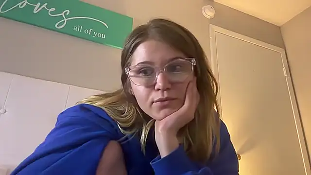 Riley ray69 online show from April 24, 2026, 2:35 am