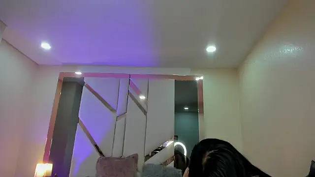 EmmaStonns online show from October 3, 2025, 11:45 am