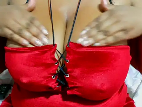 Hotboobyprincessxx120 online show from October 30, 2025, 2:10 am