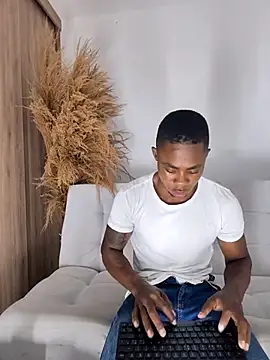 liambolt online show from September 18, 2025, 2:58 am