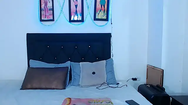 natashat lorent online show from May 2, 2026, 3:56 am