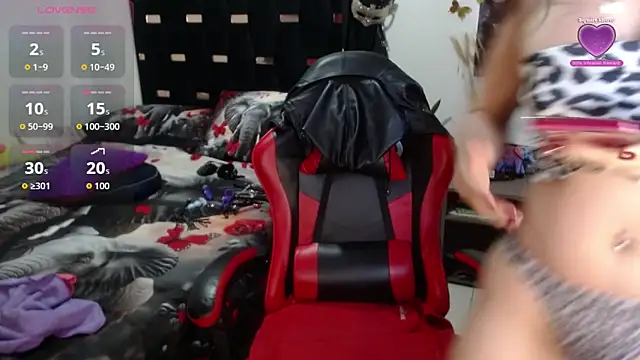 BasmaHernandez online show from December 19, 2025, 8:44 pm