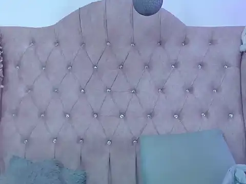 Jessica Carter 01 online show from December 1, 2025, 4:52 pm