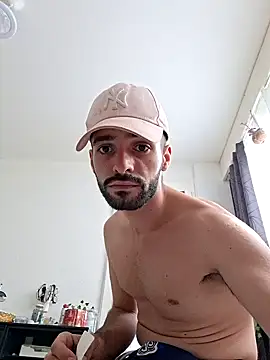 Snapshot of young_swisscouple chatting on September 12, 2025, 1:55 pm young swisscouple online show from September 12, 2025, 1:55 pm