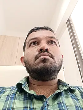 VJ17 online show from September 11, 2025, 5:29 am