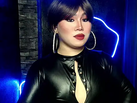 pretty lassy online show from September 18, 2025, 9:45 am