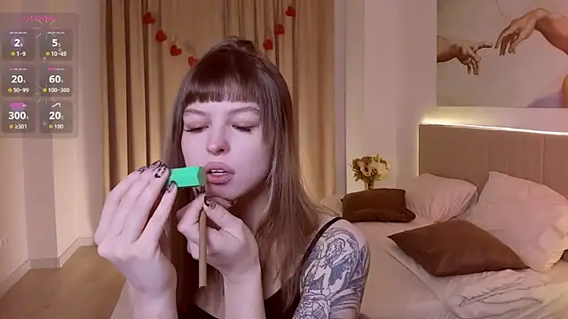 Snapshot of Lisa_Blossom chatting on March 9, 2026, 6:06 am Lisa Blossom online show from March 9, 2026, 6:06 am