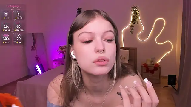 Lisa Blossom online show from April 22, 2026, 6:09 am