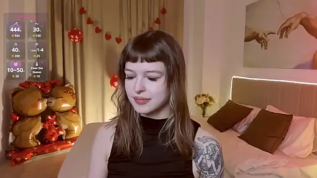 Snapshot of Lisa_Blossom chatting on February 16, 2026, 6:12 am Lisa Blossom online show from February 16, 2026, 6:12 am