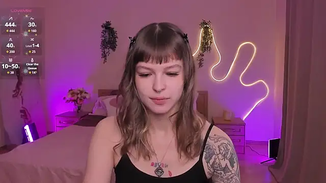 Snapshot of Lisa_Blossom chatting on March 16, 2026, 6:06 am Lisa Blossom online show from March 16, 2026, 6:06 am