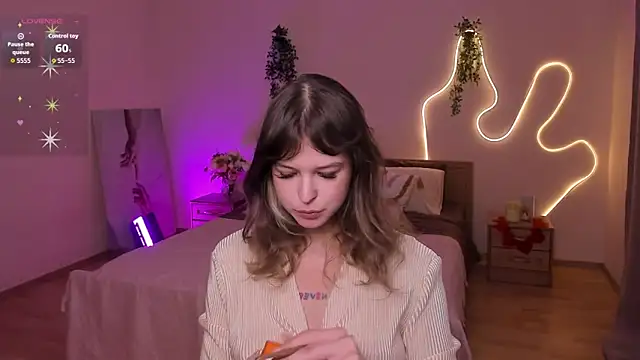 Lisa Blossom online show from April 27, 2026, 6:11 am