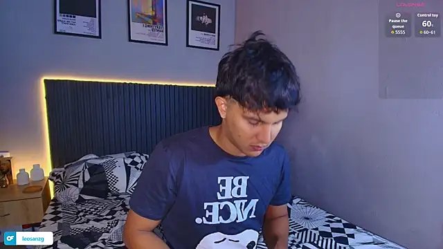 Leo Savage  online show from August 4, 2026, 3:11 am