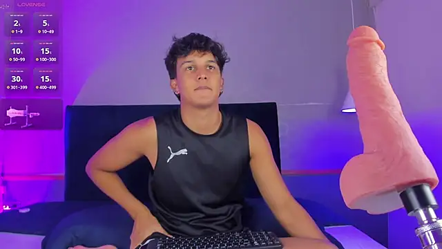 Leo Savage  online show from October 1, 2025, 4:06 am