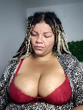 Snapshot of Eva_Luxei chatting on March 6, 2026, 6:52 am Eva Luxei online show from March 6, 2026, 6:52 am