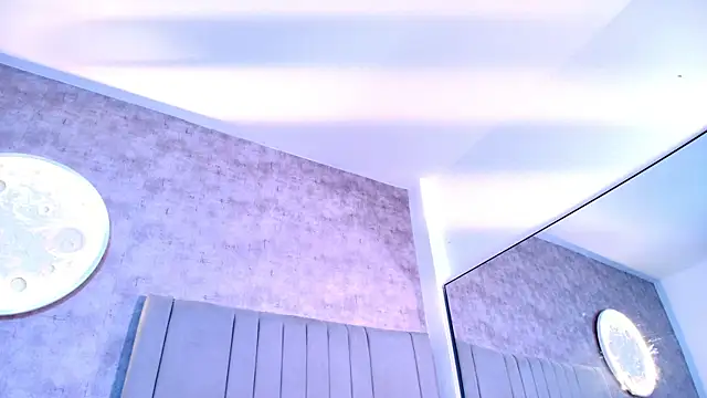 karla-ruiz online show from September 30, 2025, 7:20 pm