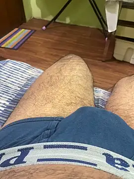 Snapshot of Binuthomas chatting on September 14, 2025, 7:31 am Binuthomas online show from September 14, 2025, 7:31 am