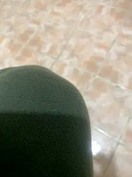 Snapshot of Binuthomas chatting on September 18, 2025, 12:24 am Binuthomas online show from September 18, 2025, 12:24 am