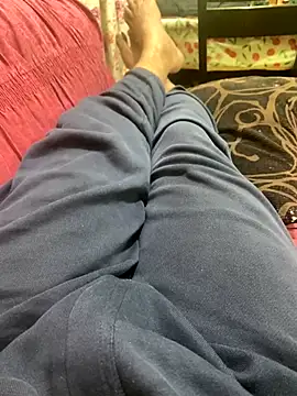 Snapshot of Binuthomas chatting on September 26, 2025, 9:32 pm Binuthomas online show from September 26, 2025, 9:32 pm