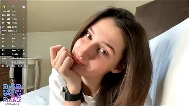 DarlineBrustera online show from June 15, 2026, 2:39 pm